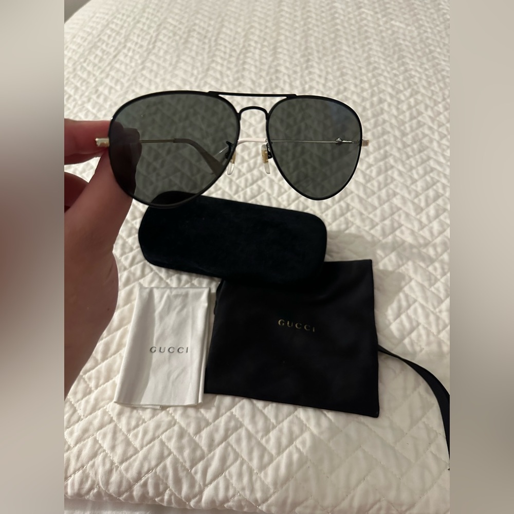 Gucci aviator sunglasses